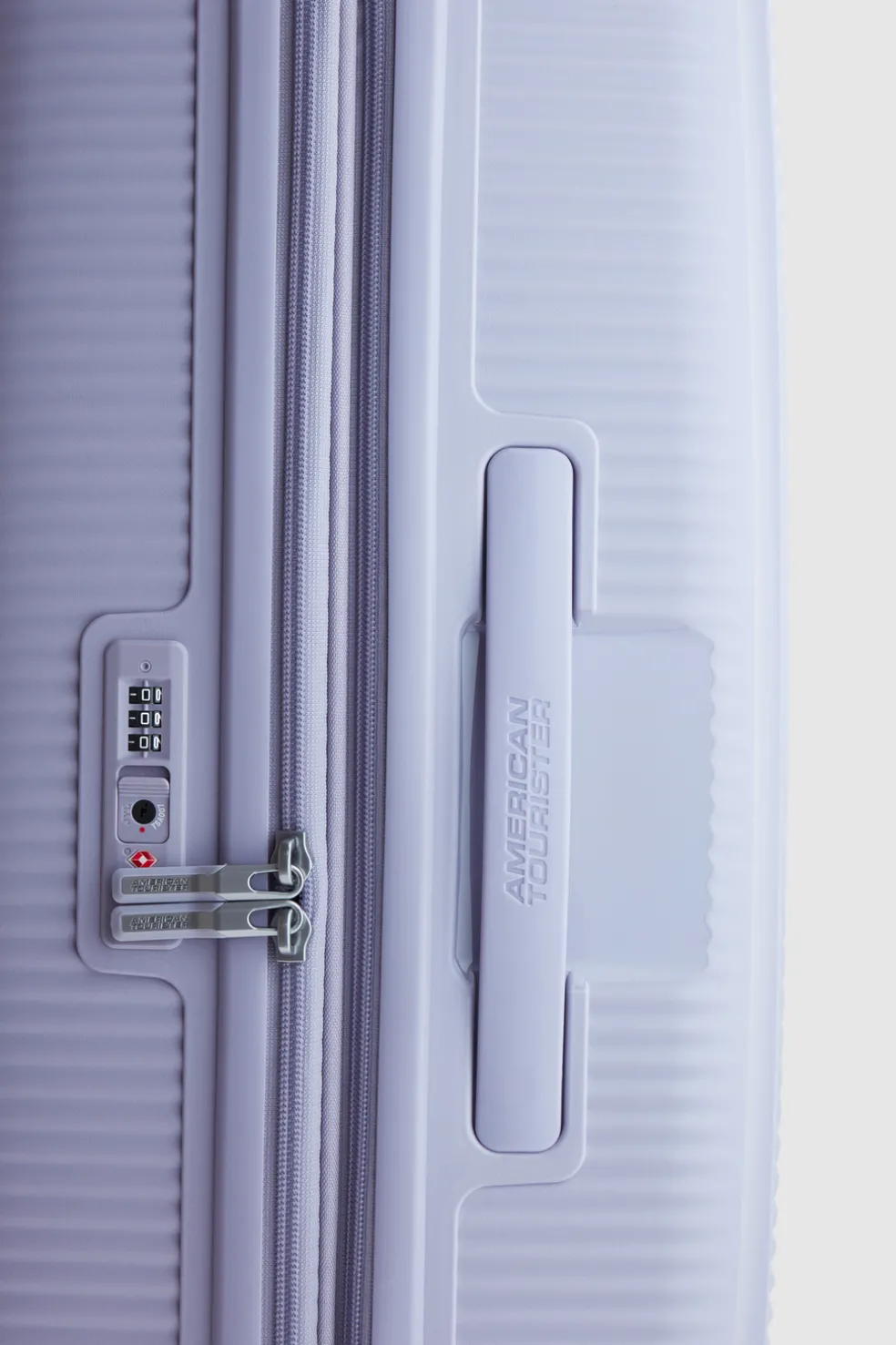 Curio 2 80cm Suitcase