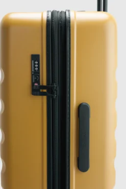 Icon Stripe 78cm Suitcase