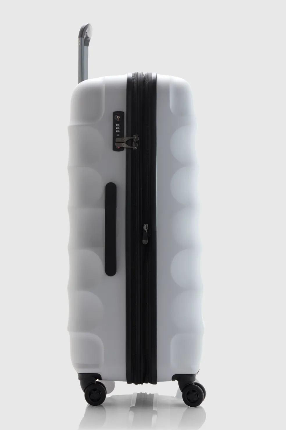 Juno Check-In 79cm Suitcase