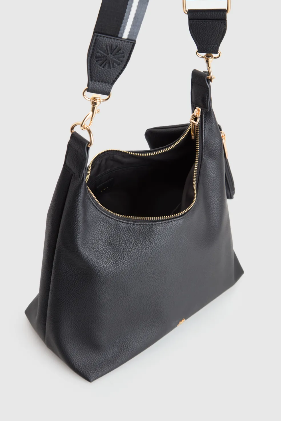 Laini Large Shoulder Bag