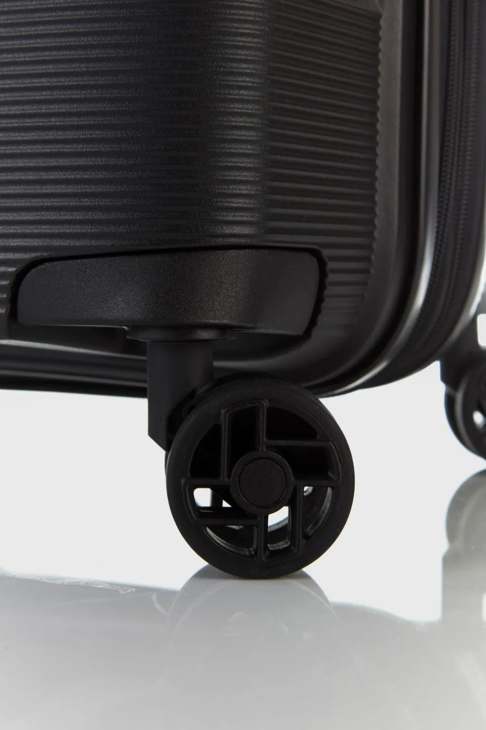 Linex 66cm Suitcase