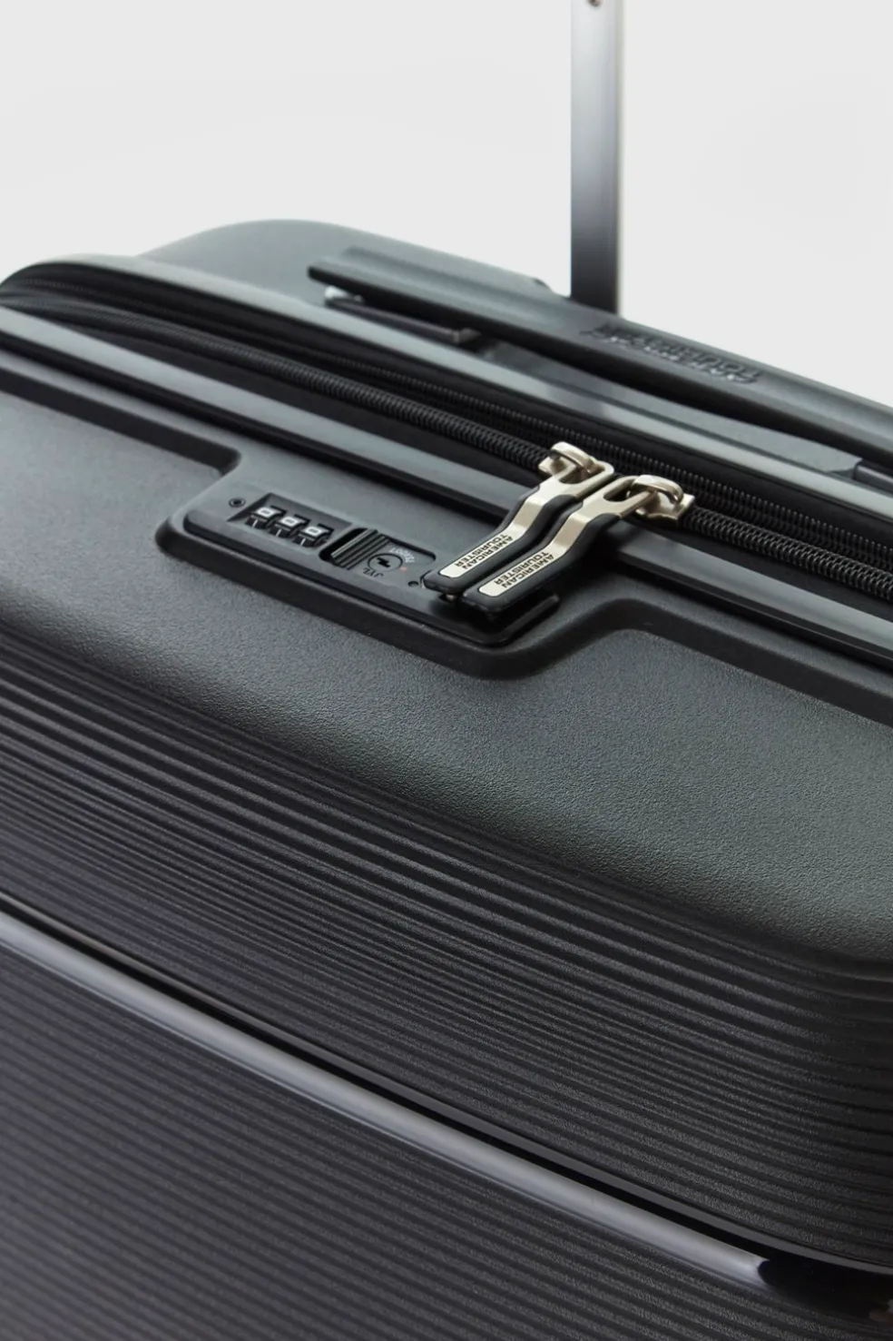Linex 66cm Suitcase
