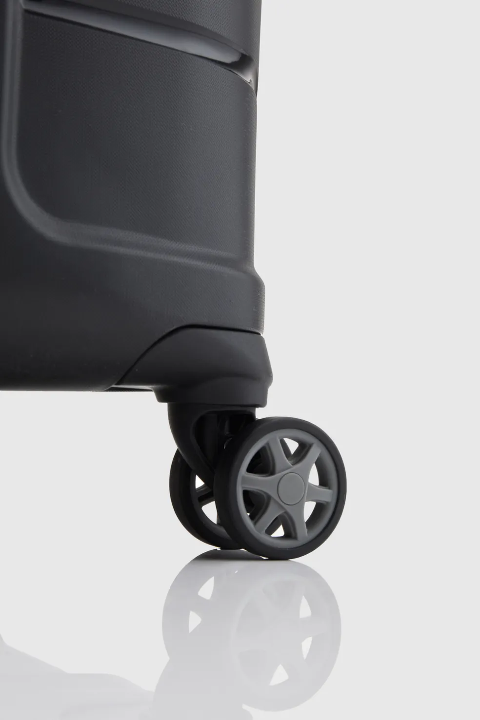 Oc2lite Check-In 68cm Suitcase