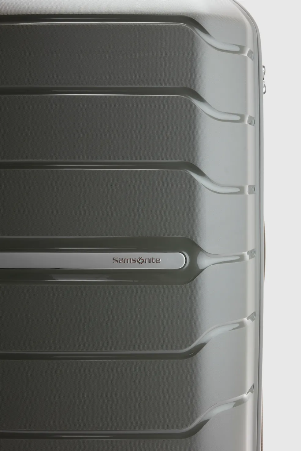 Oc2lite Check-In 75cm Suitcase