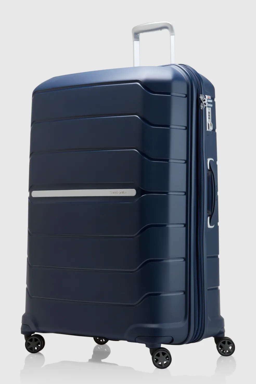 Oc2lite Check-In 81cm Suitcase