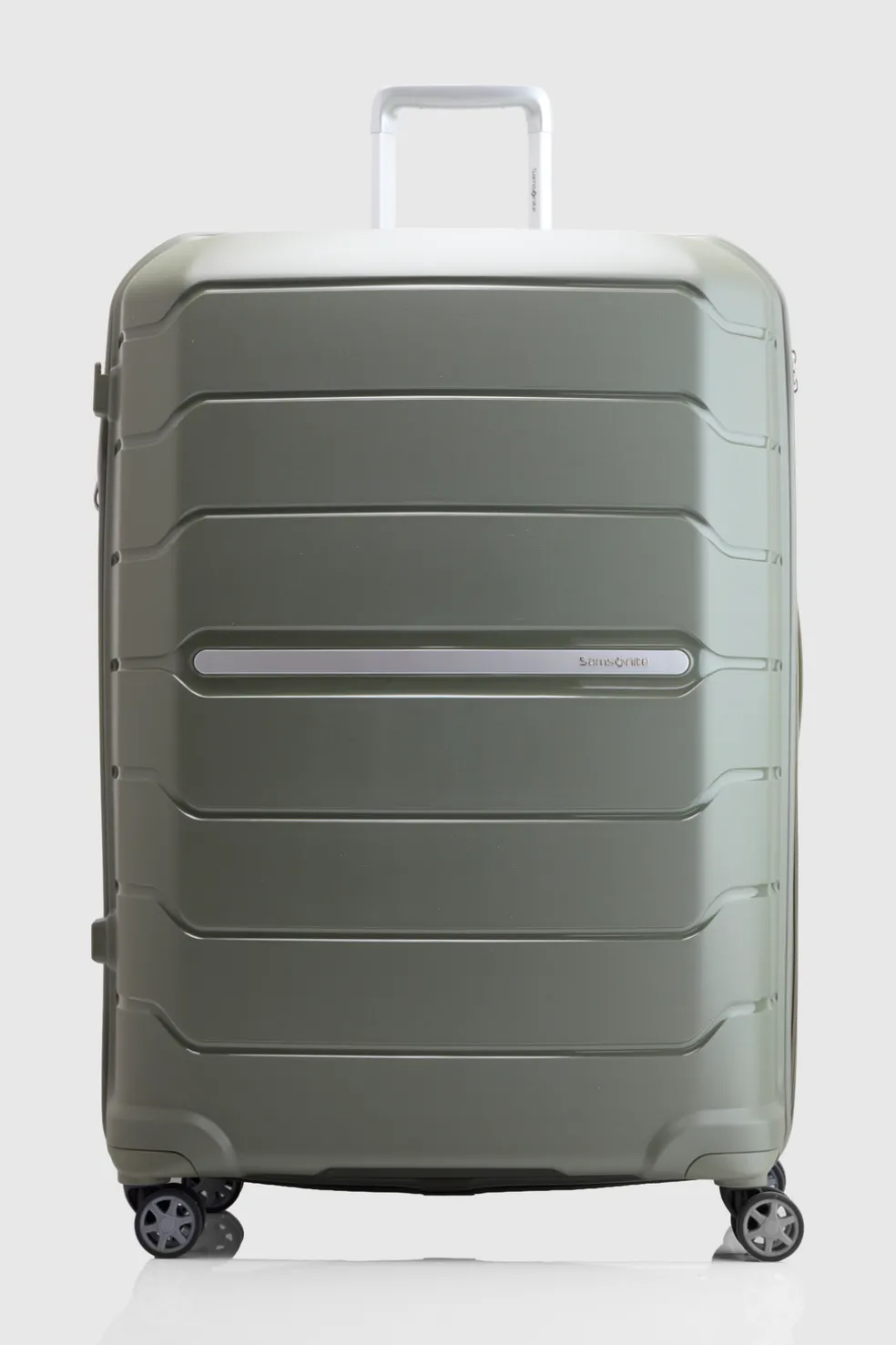Oc2lite Check-In 81cm Suitcase