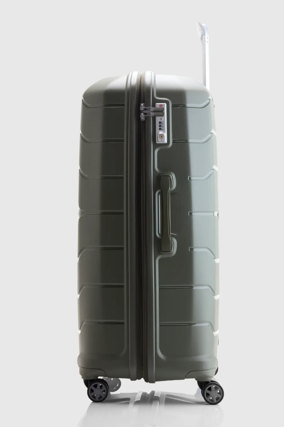Oc2lite Check-In 81cm Suitcase