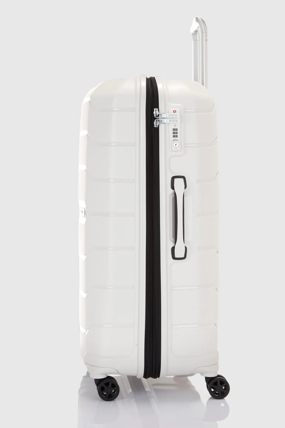 Oc2lite Check-In 75cm Suitcase