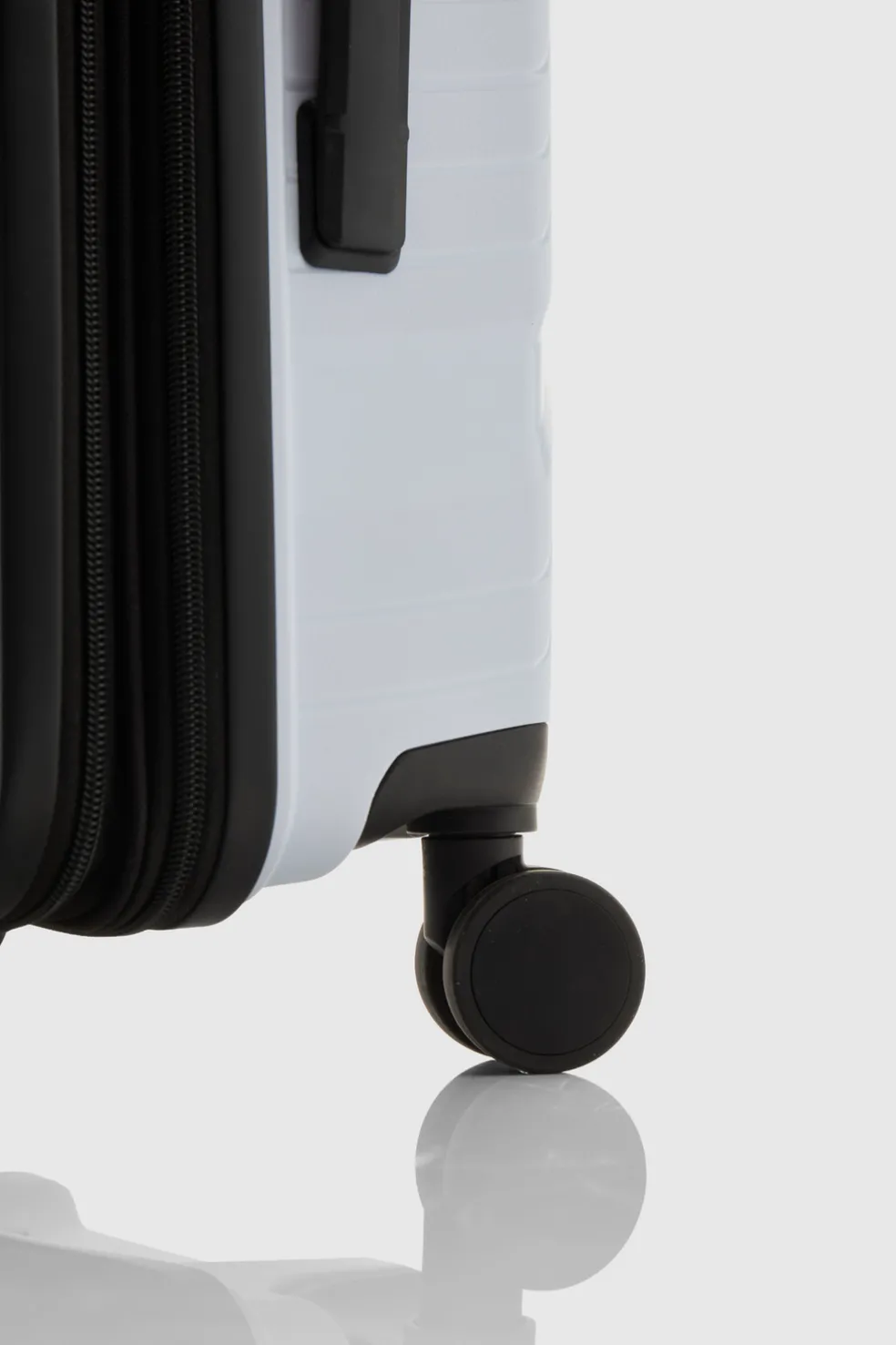 Palm Check-In 65cm Suitcase