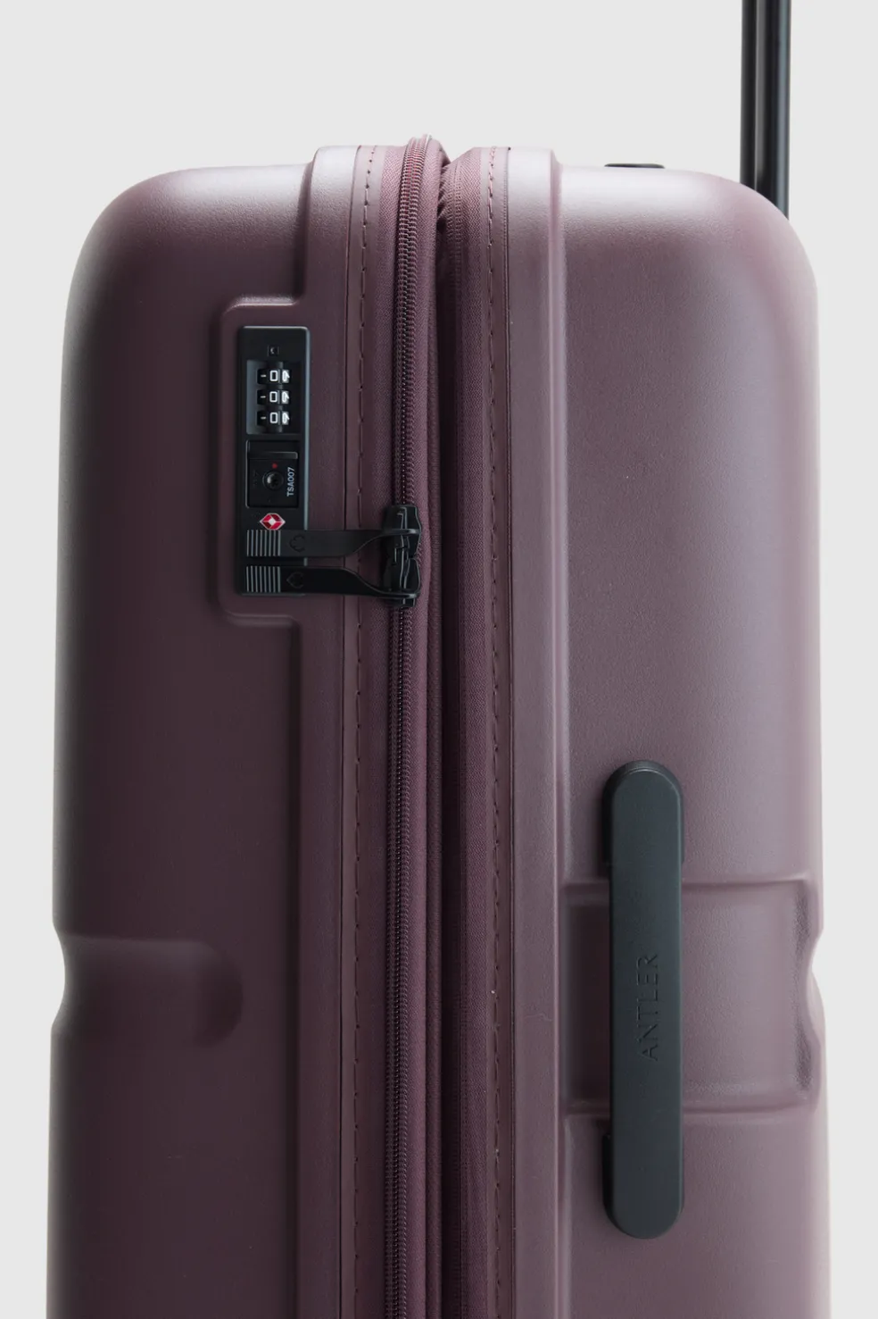 Single Stripe 81cm Suitcase