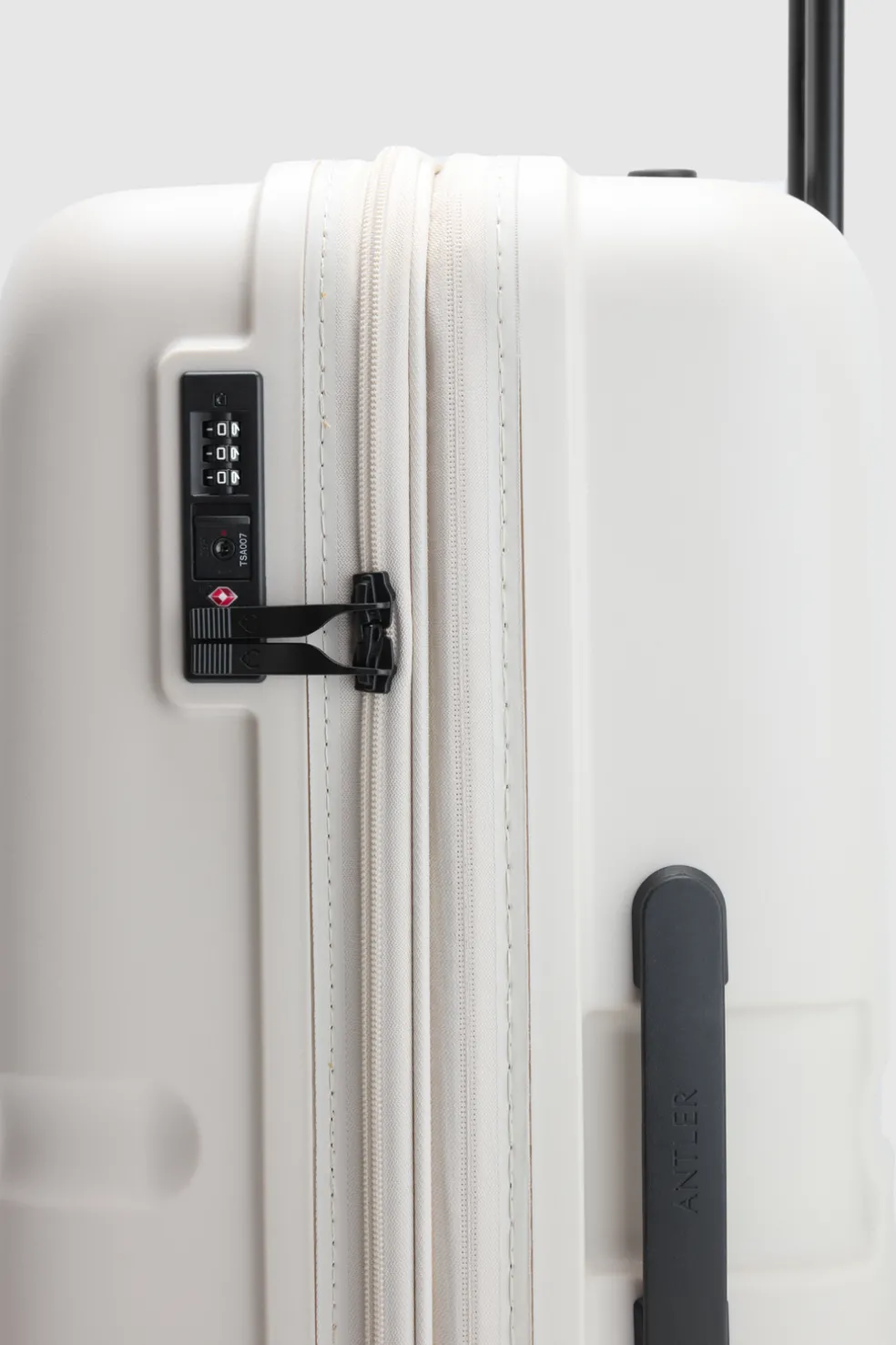 Single Stripe 81cm Suitcase