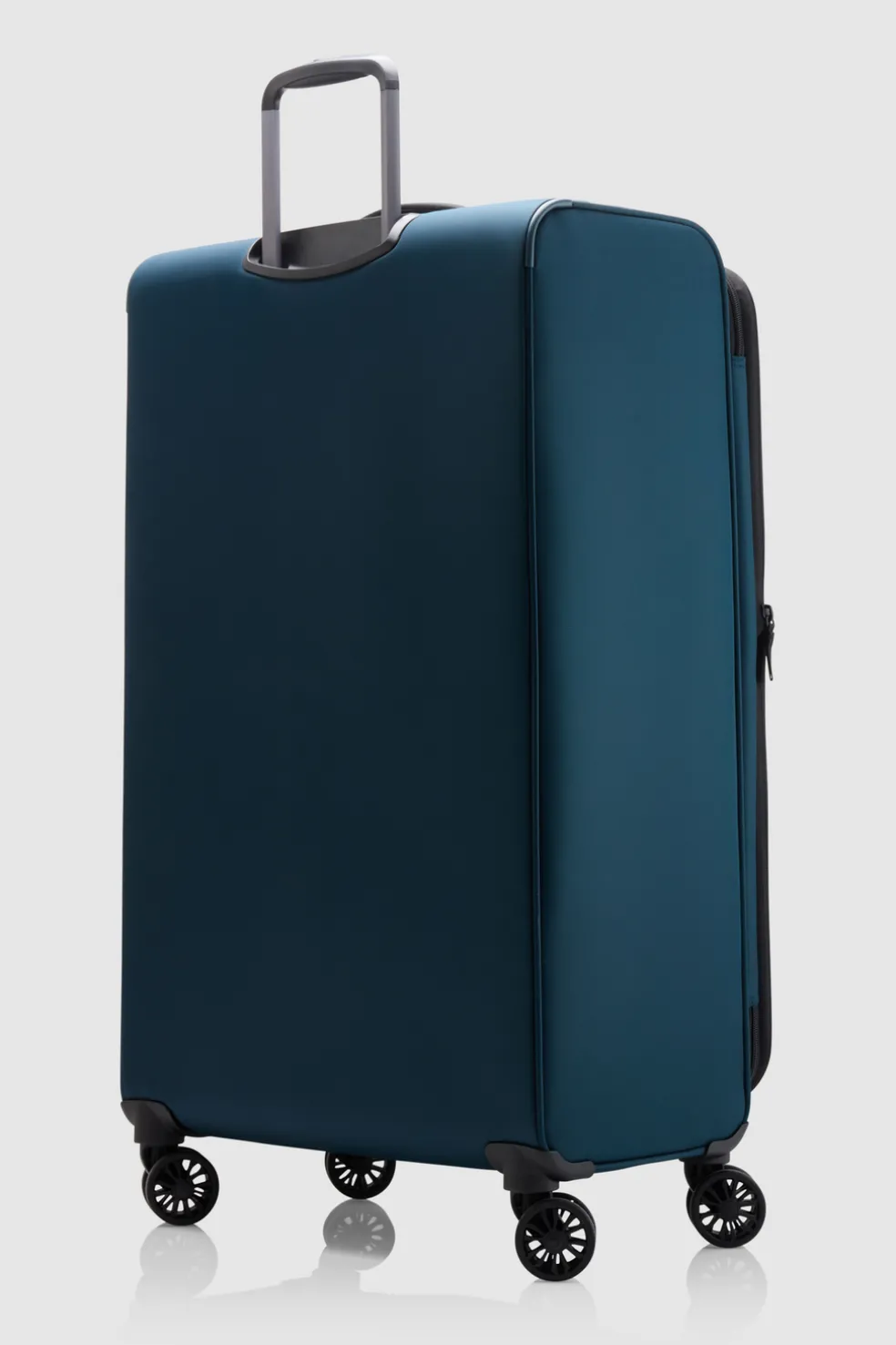 Soft Stripe 2.0 81cm Suitcase