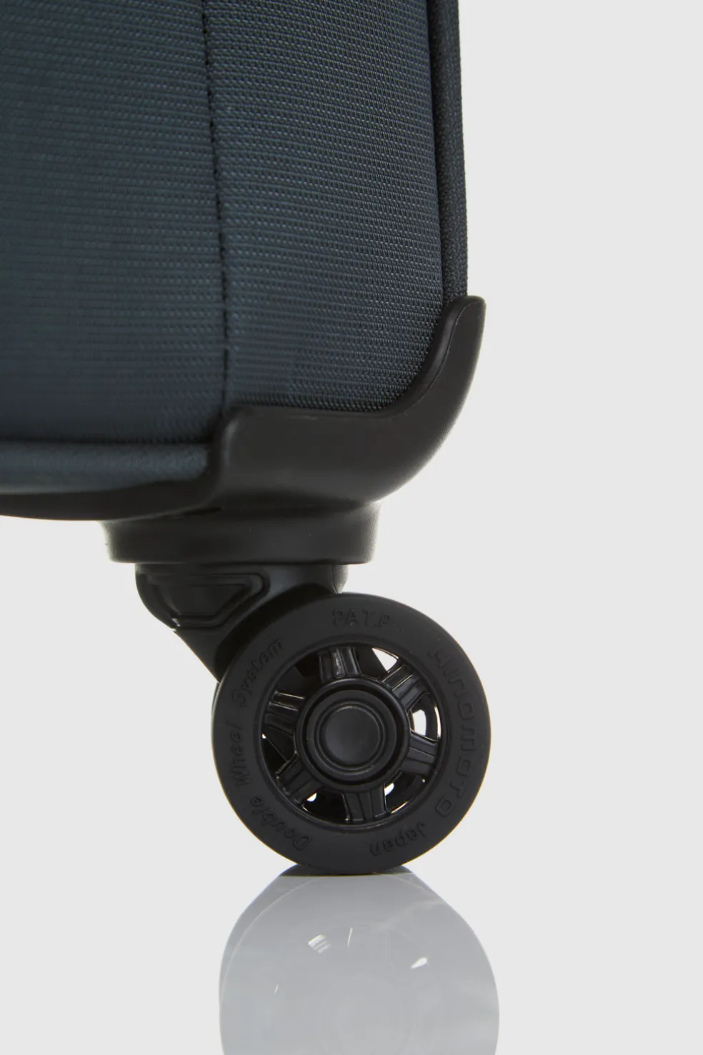 Spin Air 4 55cm Suitcase