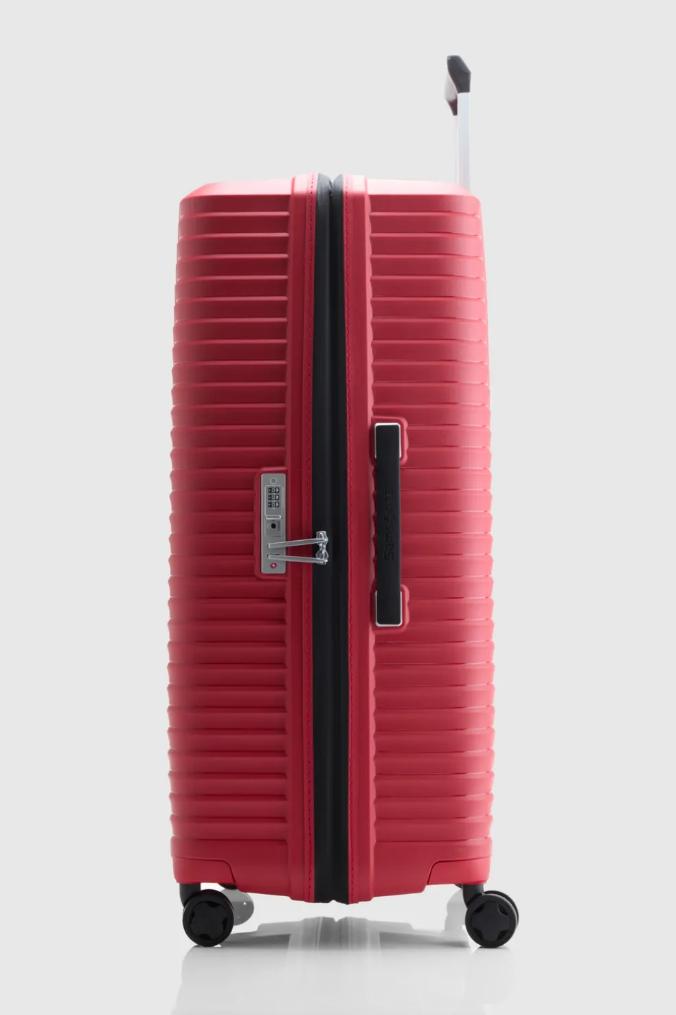 Upscape Check-In 81cm Suitcase