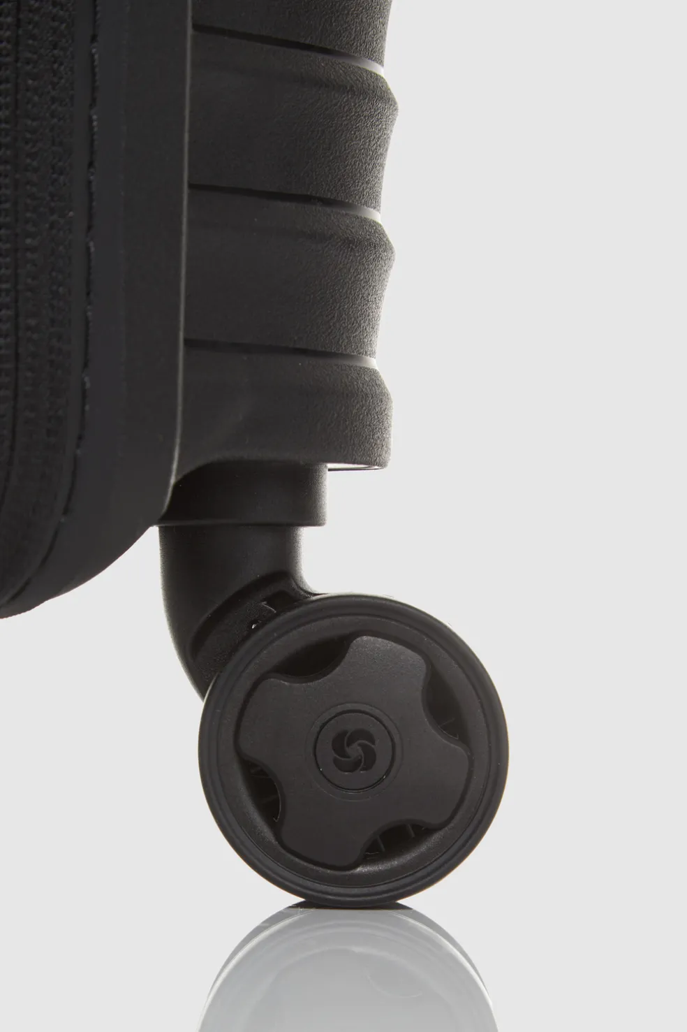 Upscape Easy Access Suitcase